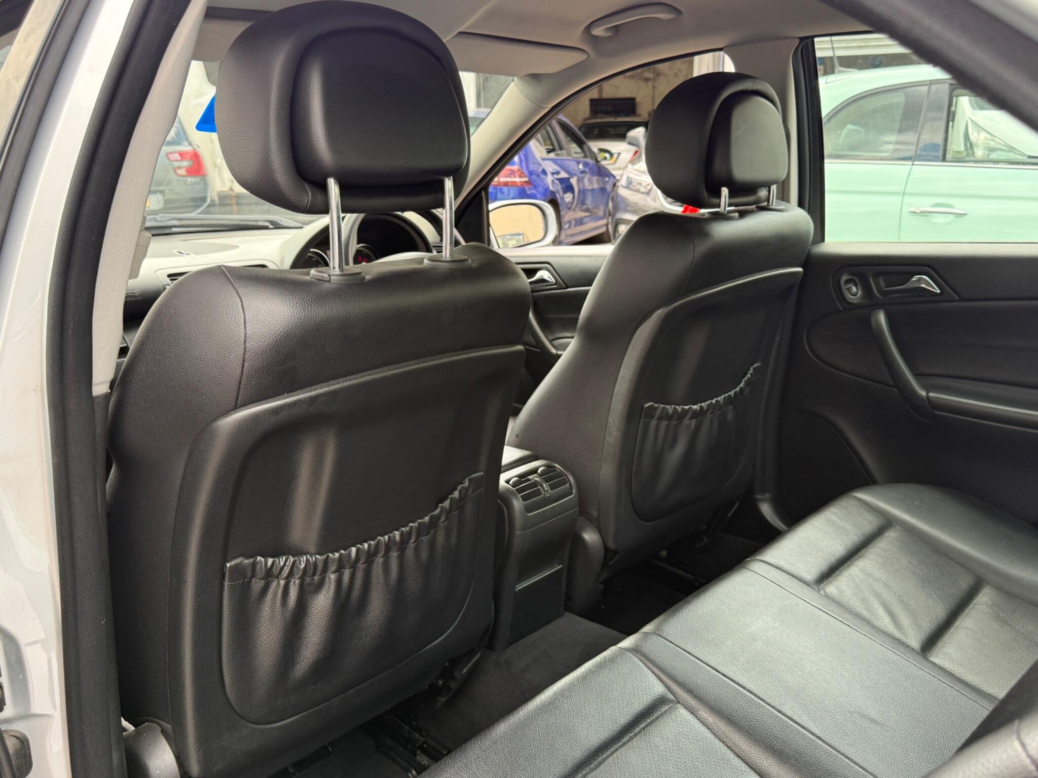 Mercedes-Benz C Class - Image 48