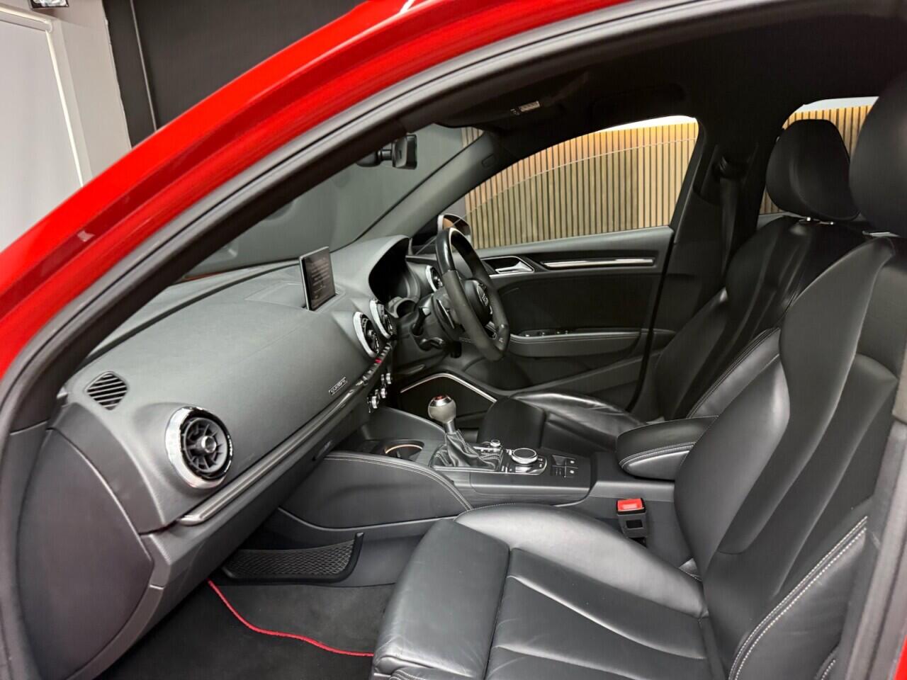 Audi RS3 view 27