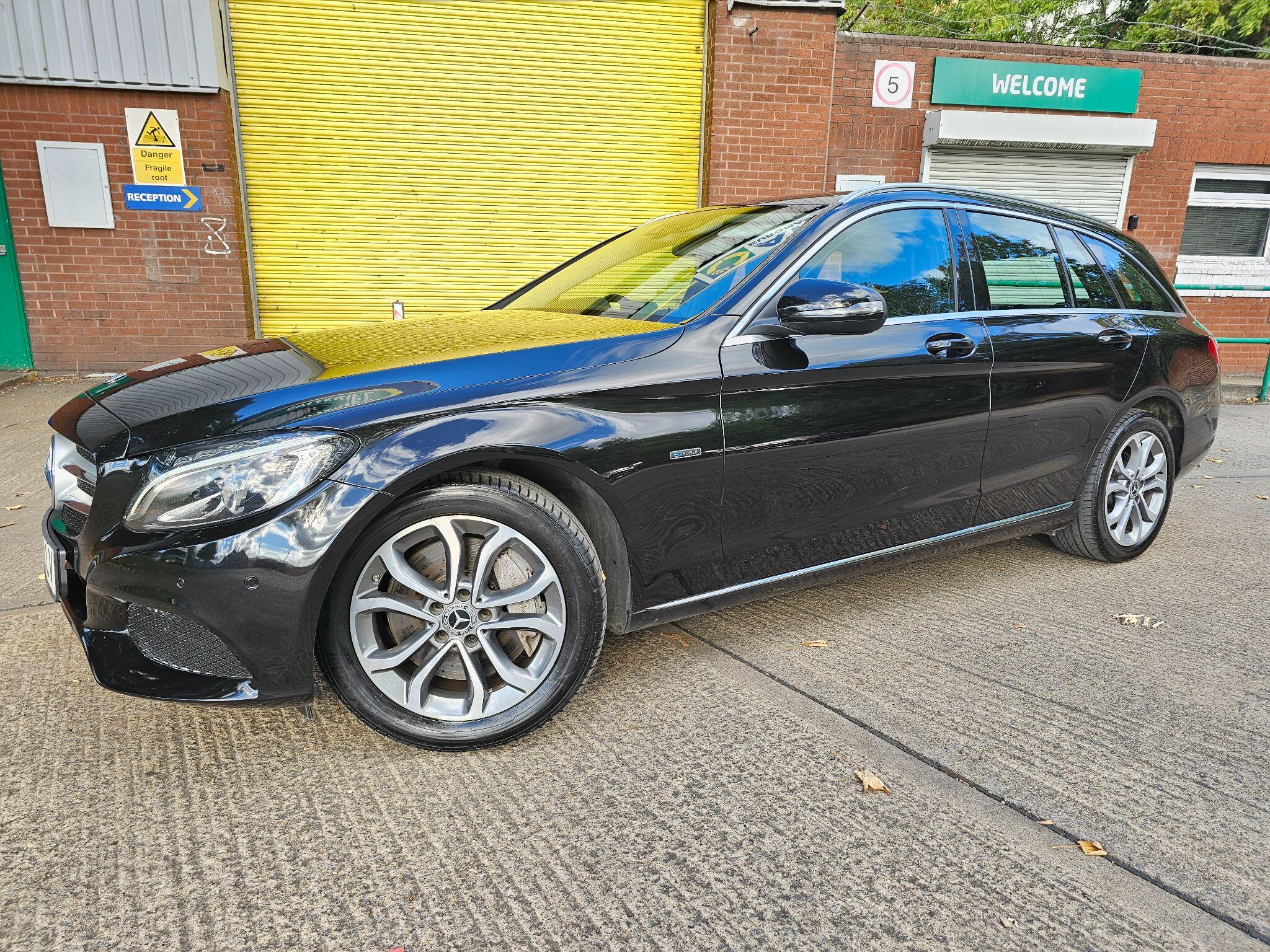 Mercedes-Benz C-Class view 34