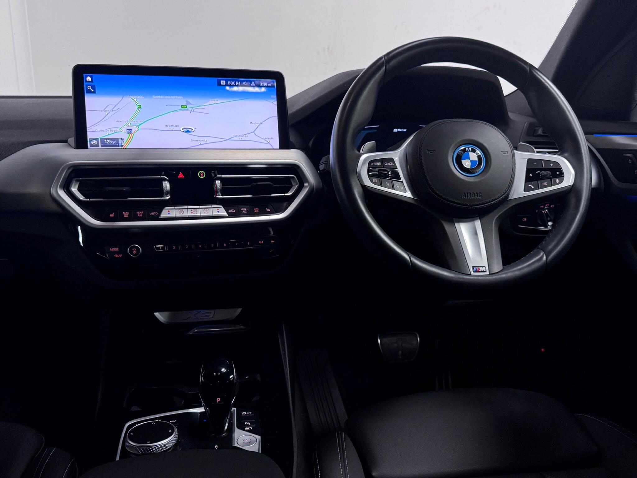 BMW X3 view 14
