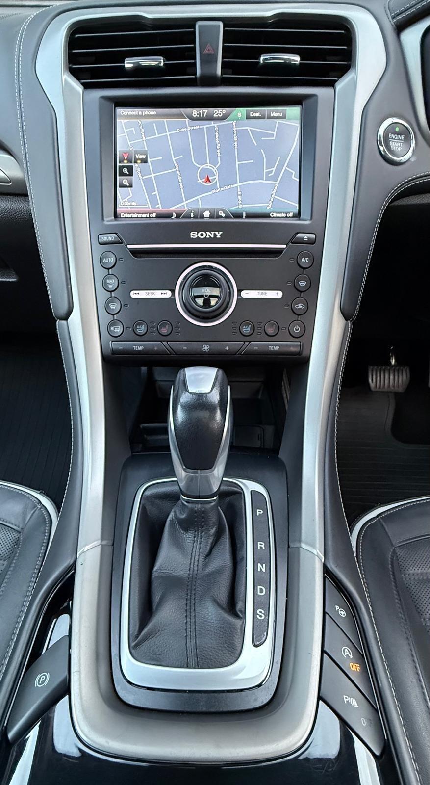 Ford Mondeo view 34