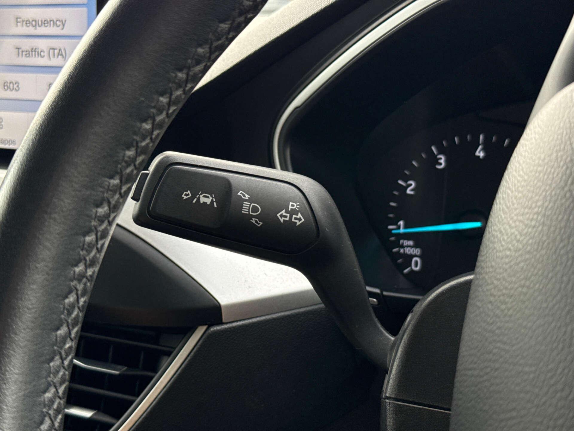 Ford Focus view 45