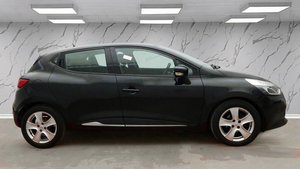 Renault Clio view 7
