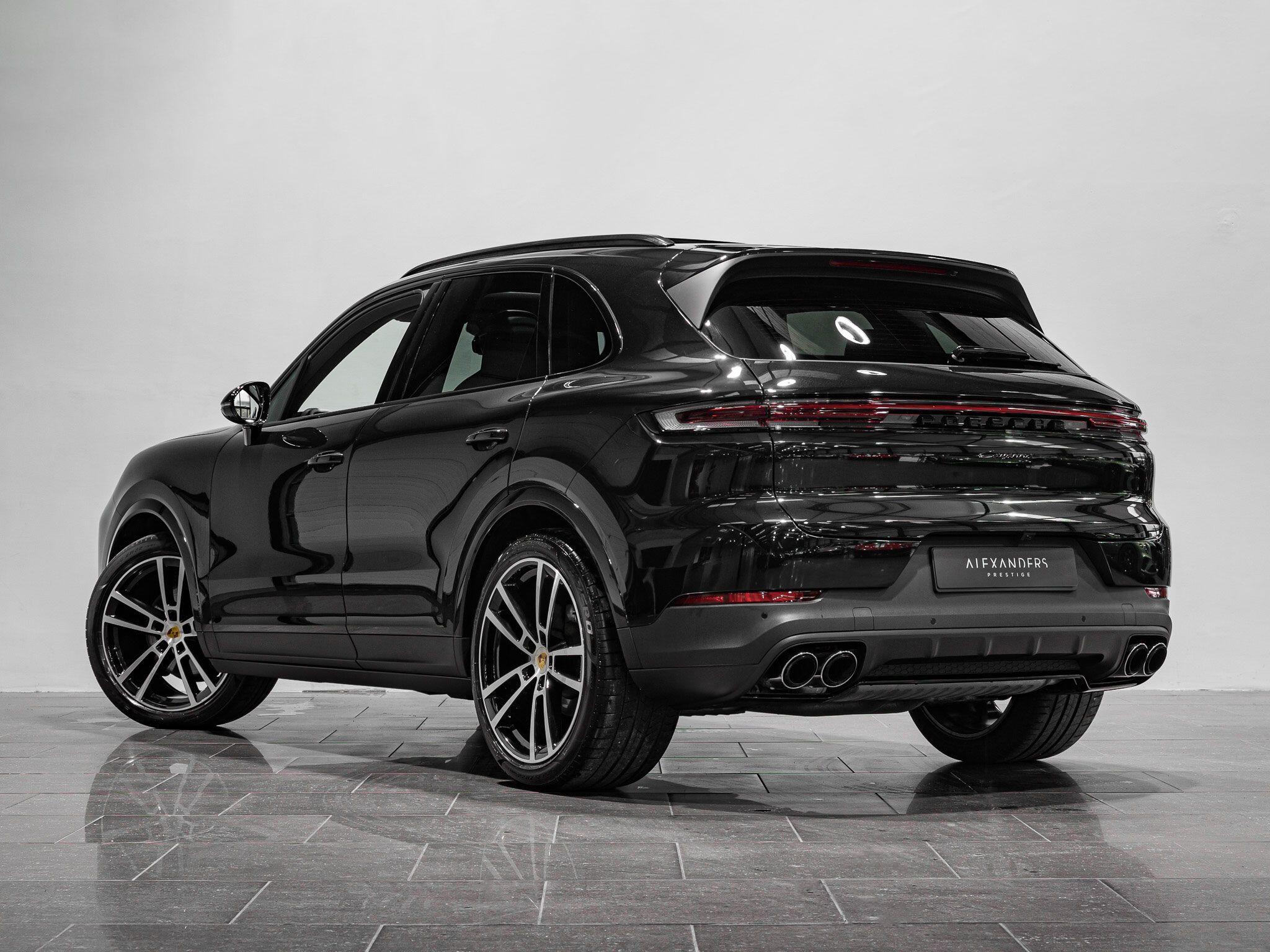 Porsche Cayenne view 5
