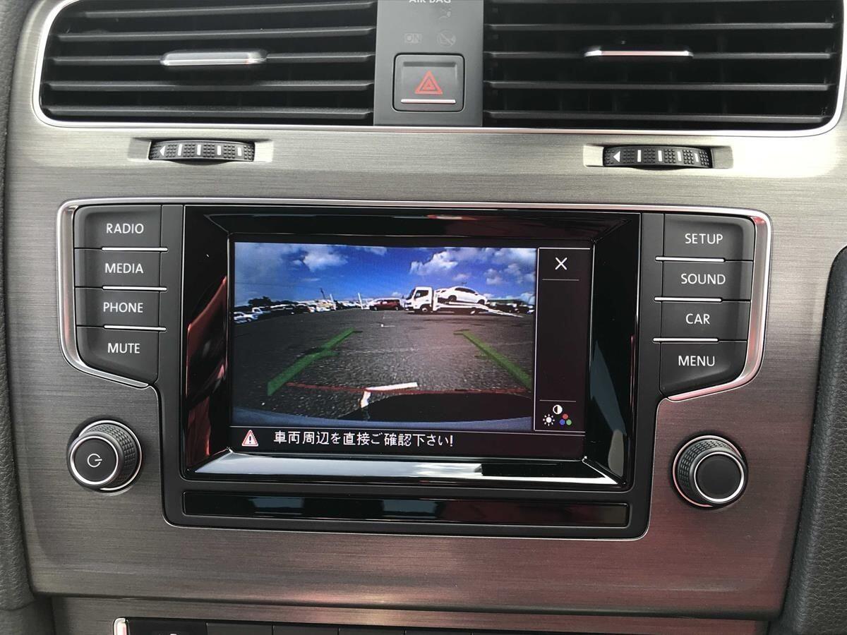 Volkswagen Golf view 20