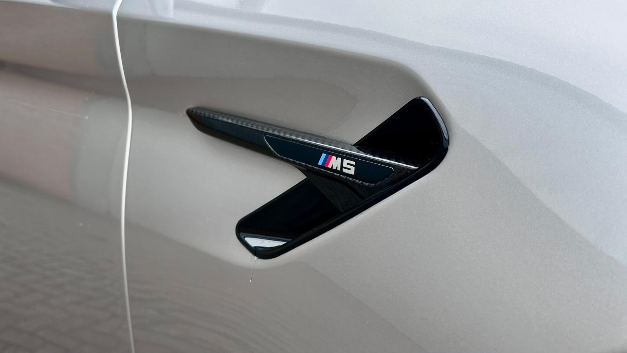 BMW M5 view 10