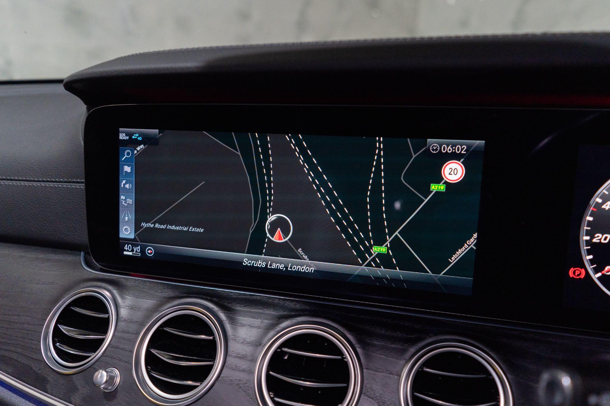 Mercedes-Benz E-Class view 20