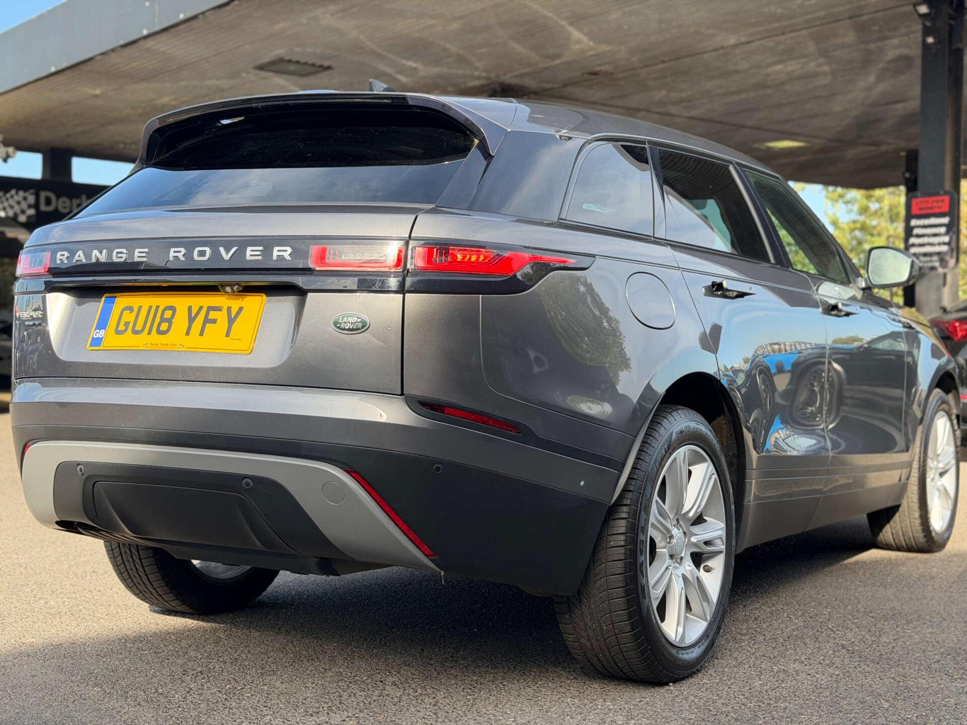 Land Rover Range Rover Velar view 2