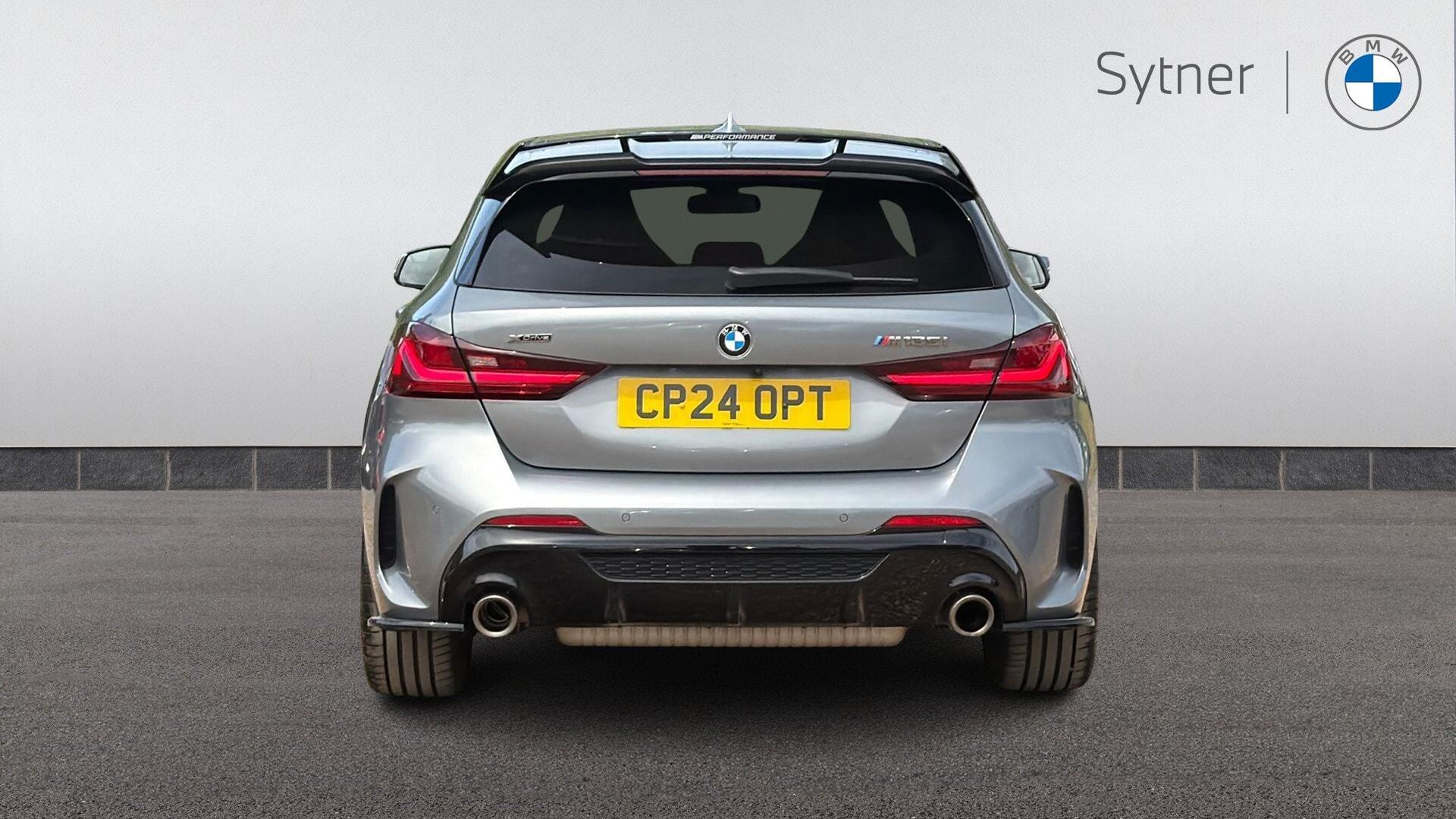 BMW 1 Series view 15