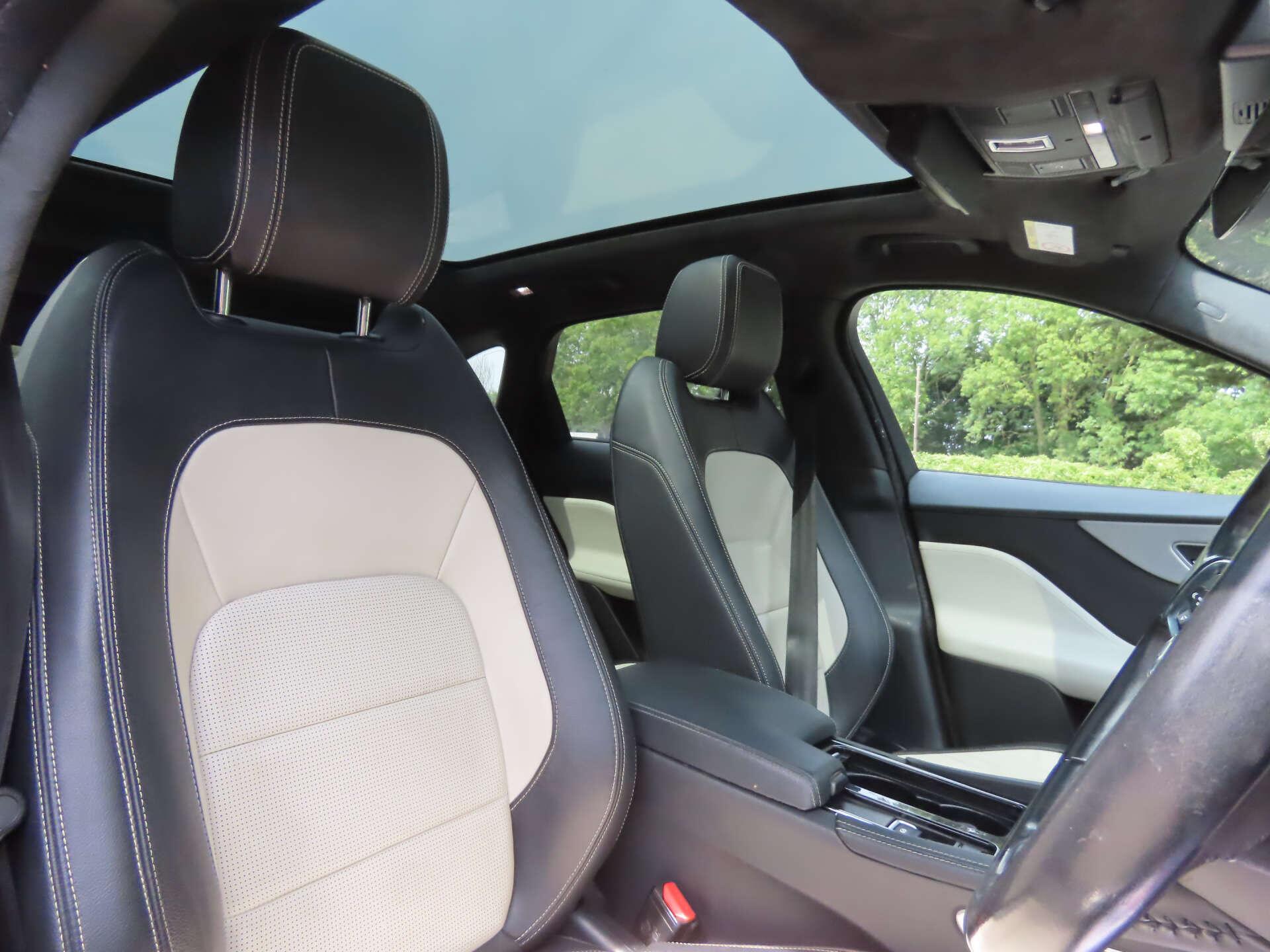 Jaguar F-Pace view 8