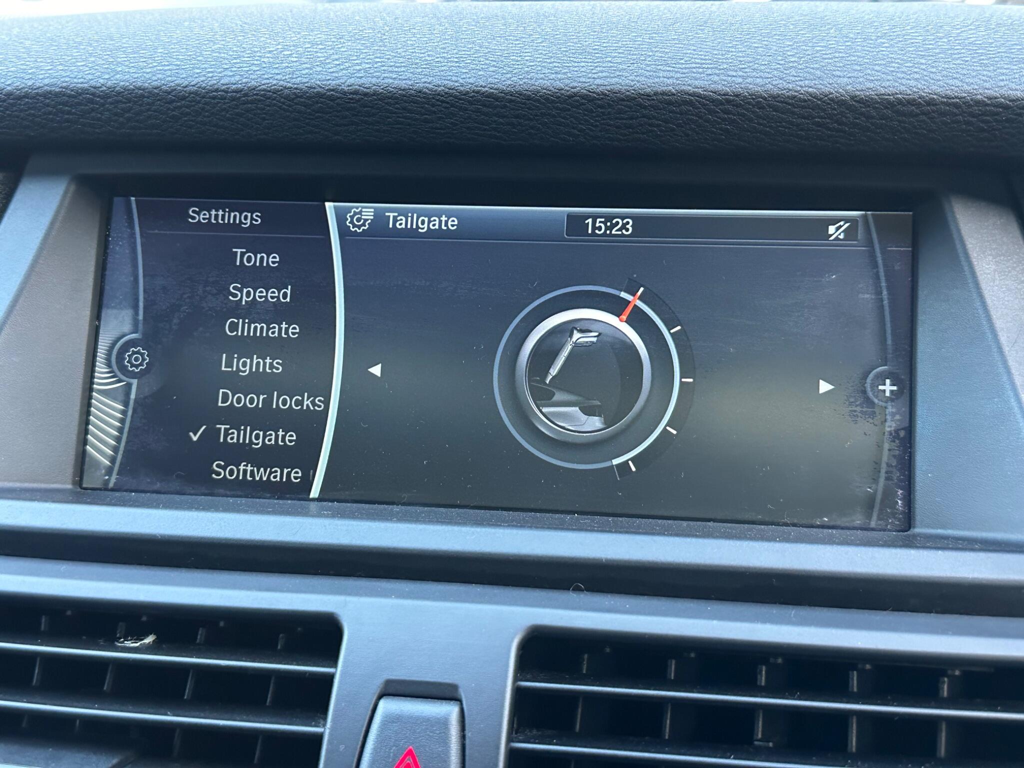 BMW X6 view 48