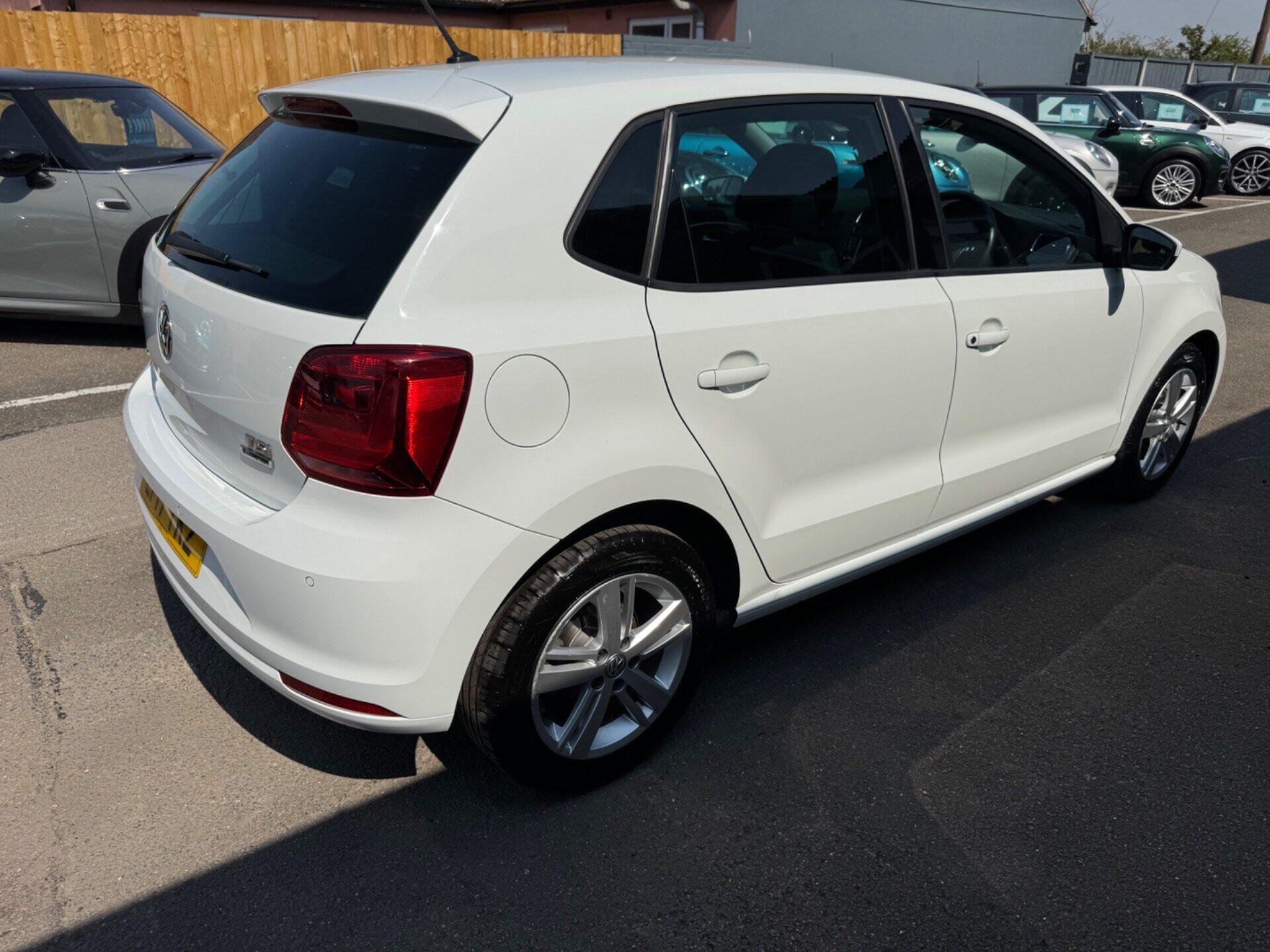 Volkswagen Polo view 2