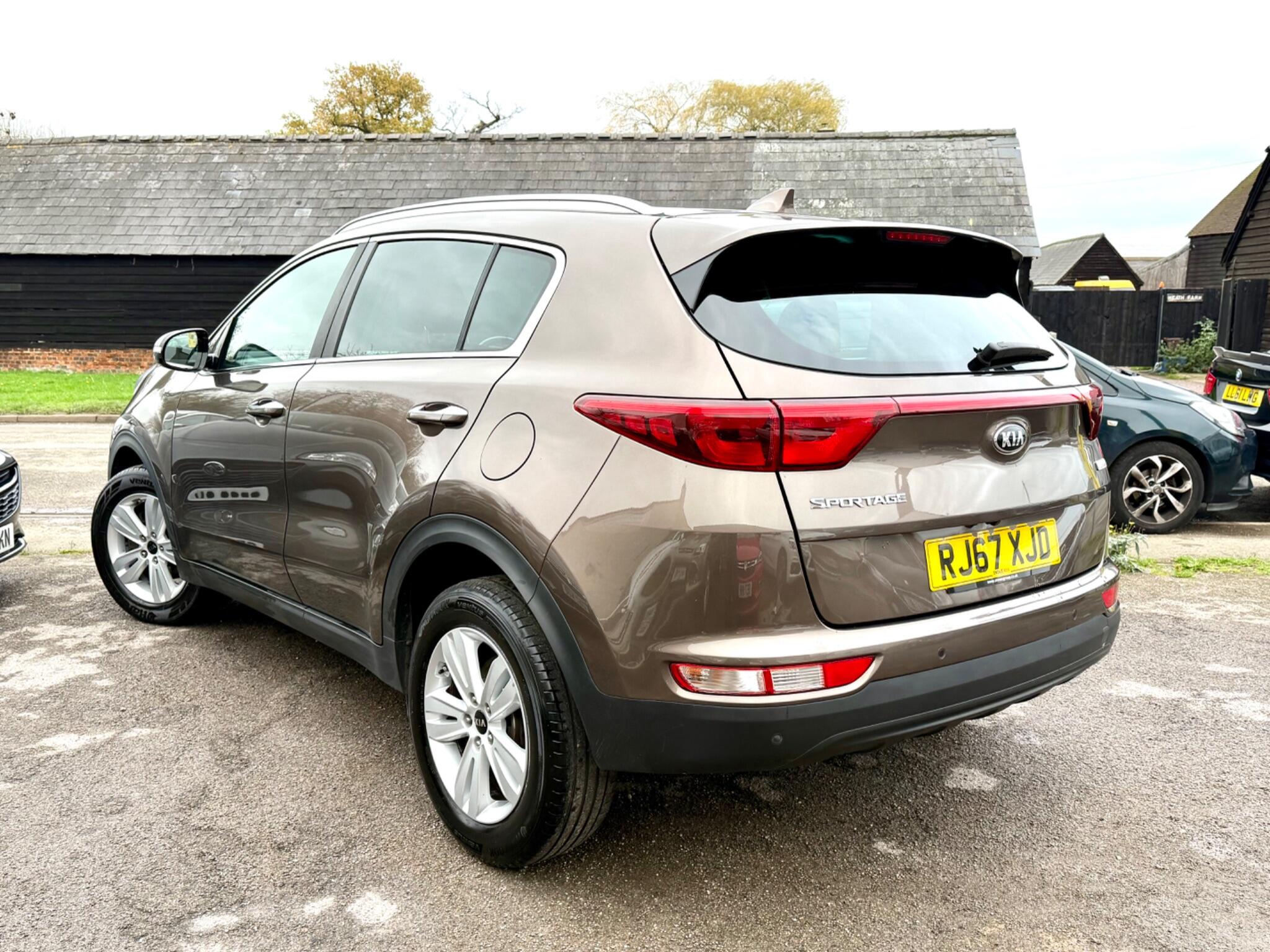 2018 Kia Sportage 1.6 GDi 2 Euro 6 (s/s) 5dr • 119,722 miles image 6