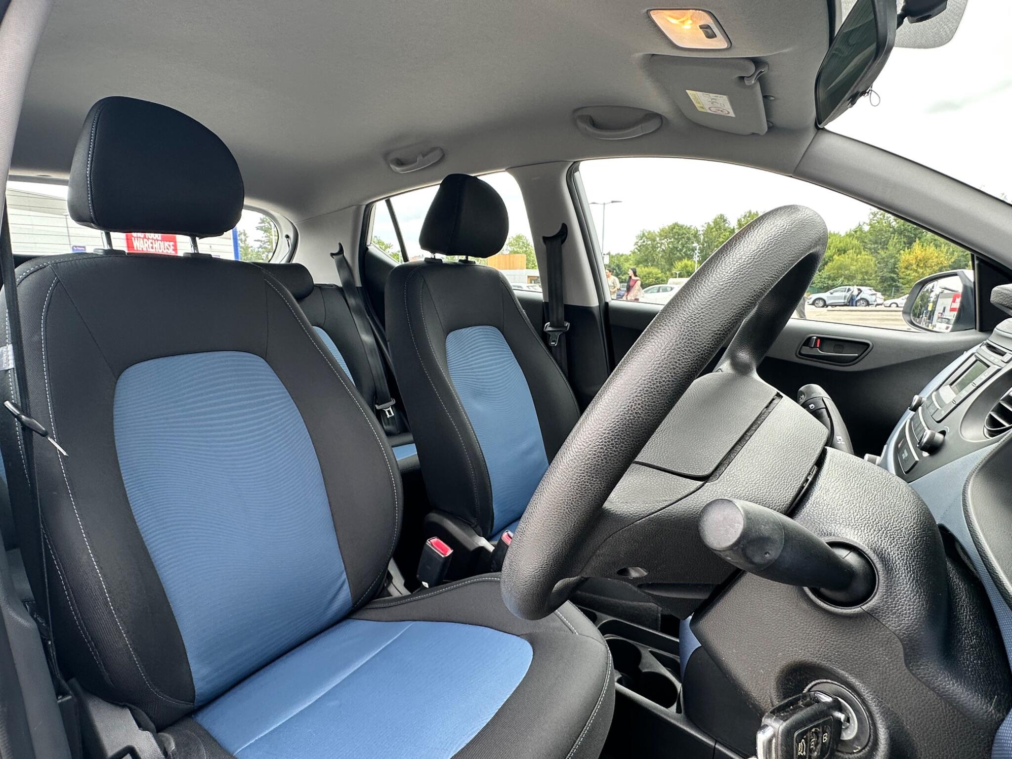 Hyundai I10 view 23
