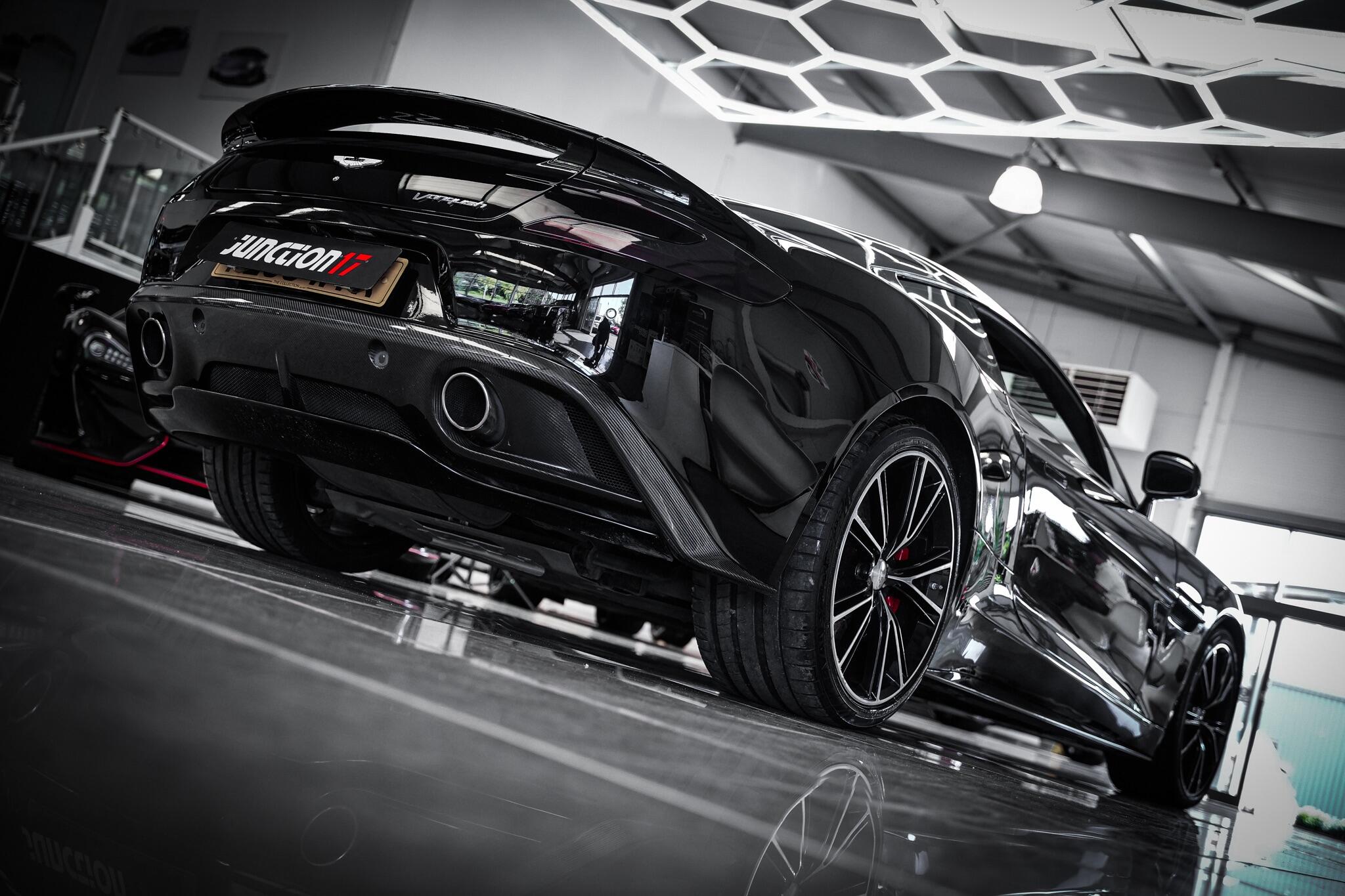 Aston Martin Vanquish view 40