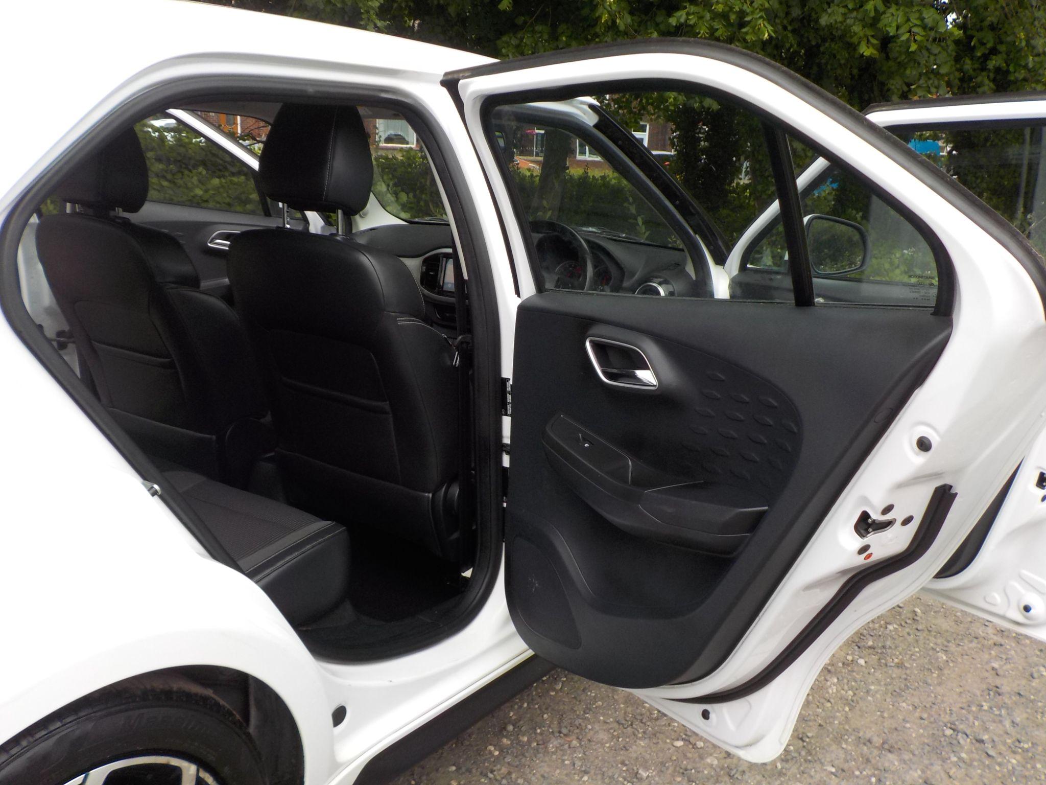 MG MG3 1.5 VTi-TECH Exclusive Euro 6 (s/s) 5dr