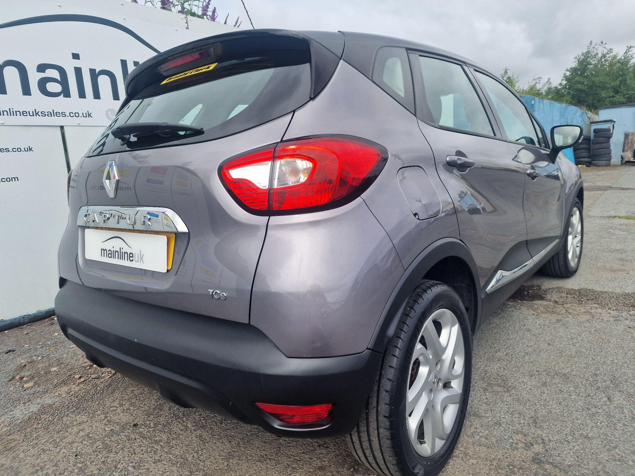 Renault Captur view 21