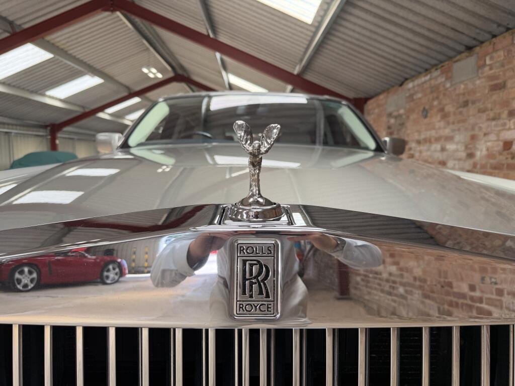 Rolls-Royce Phantom view 41