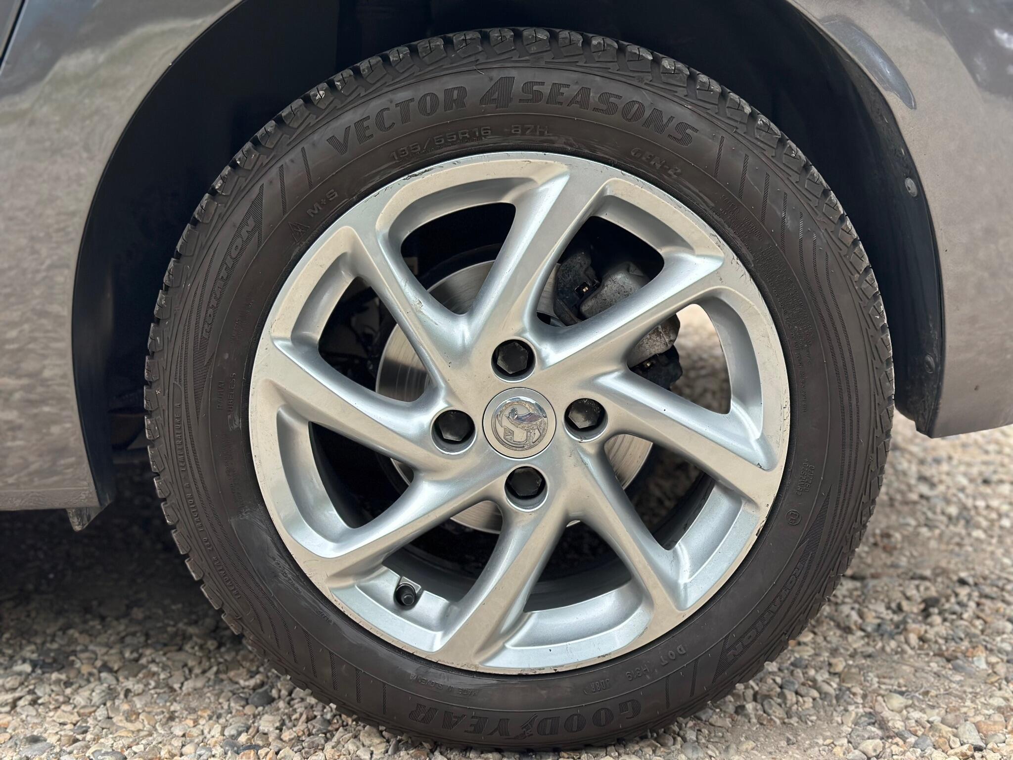 Vauxhall Corsa view 66