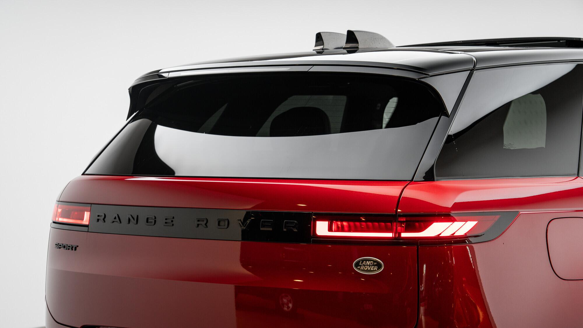 Land Rover Range Rover Sport view 18