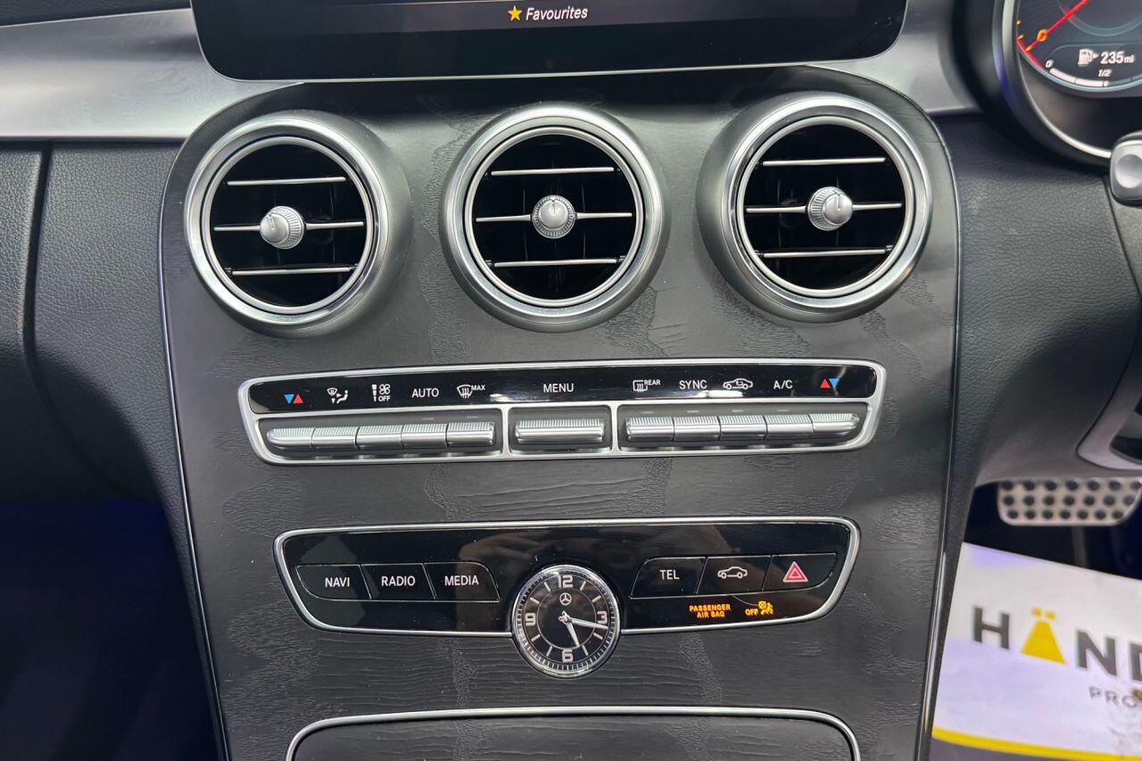 Mercedes-Benz C-Class view 25