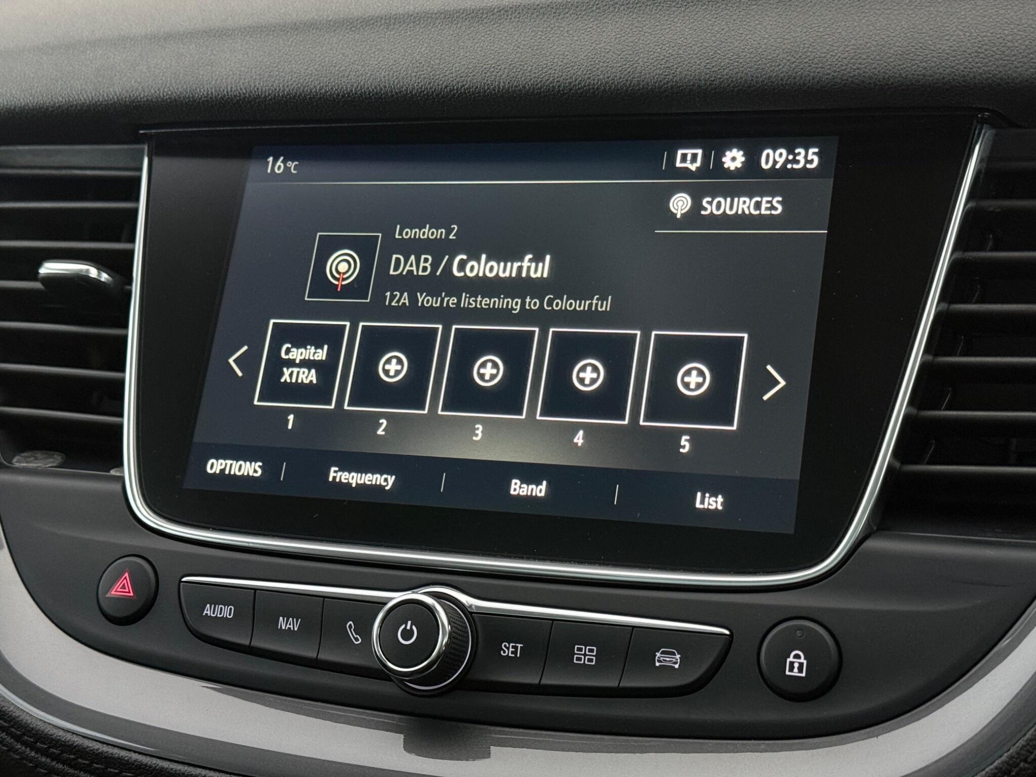 Vauxhall Grandland X view 22