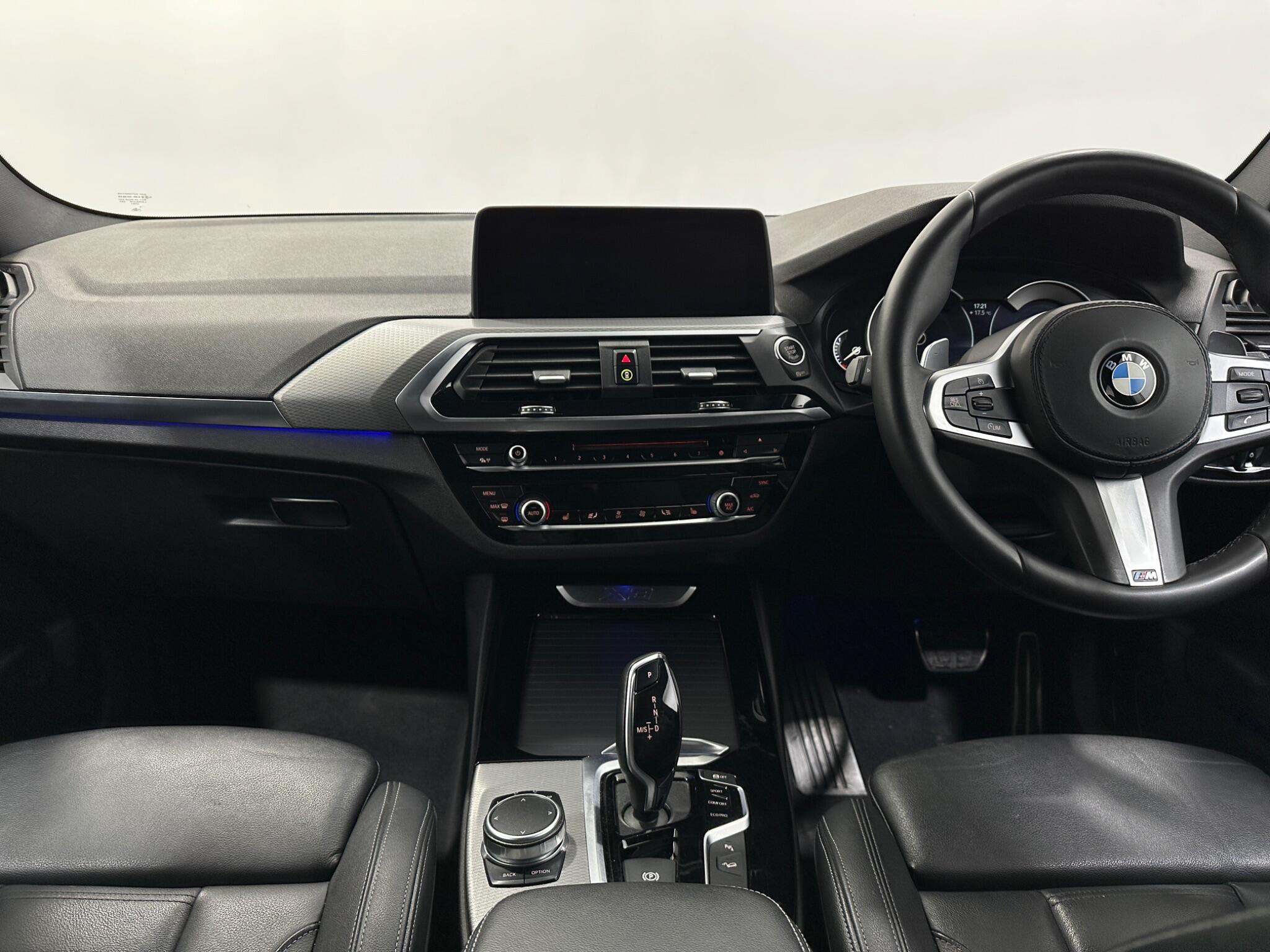 BMW X3 view 21