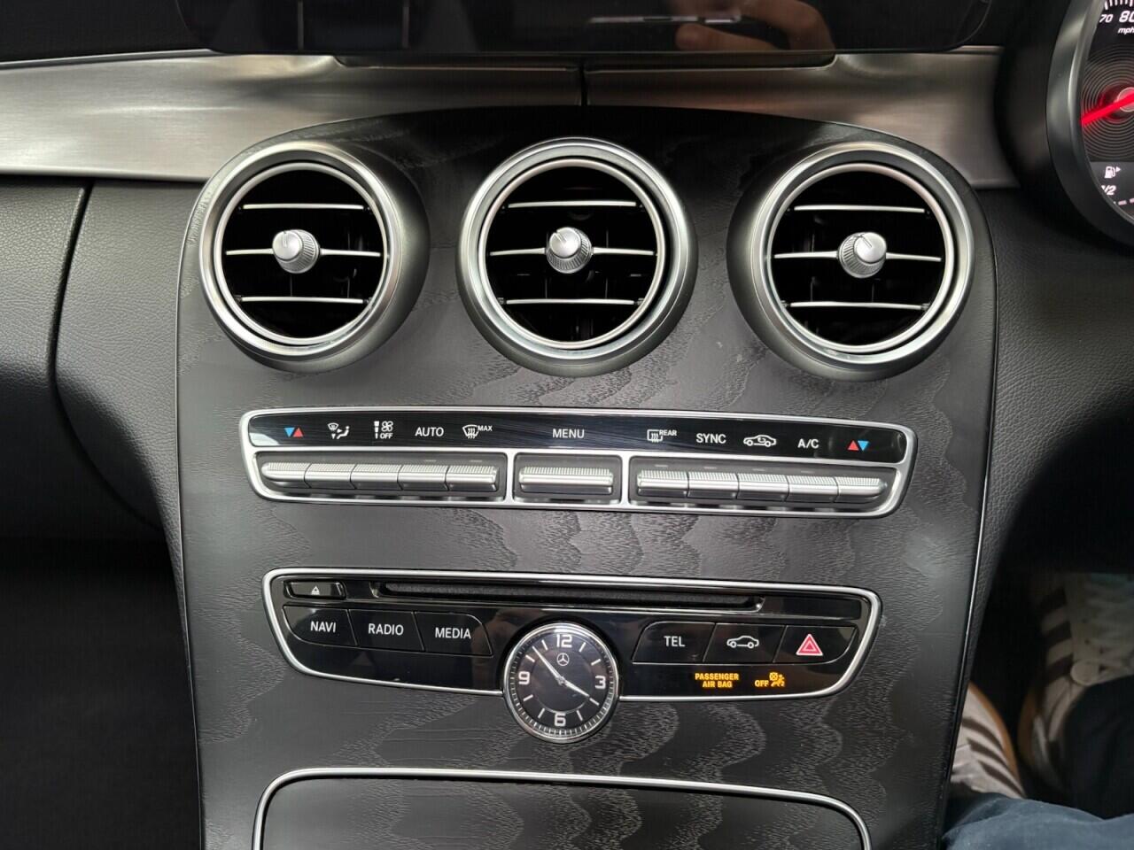 Mercedes-Benz C-Class view 26