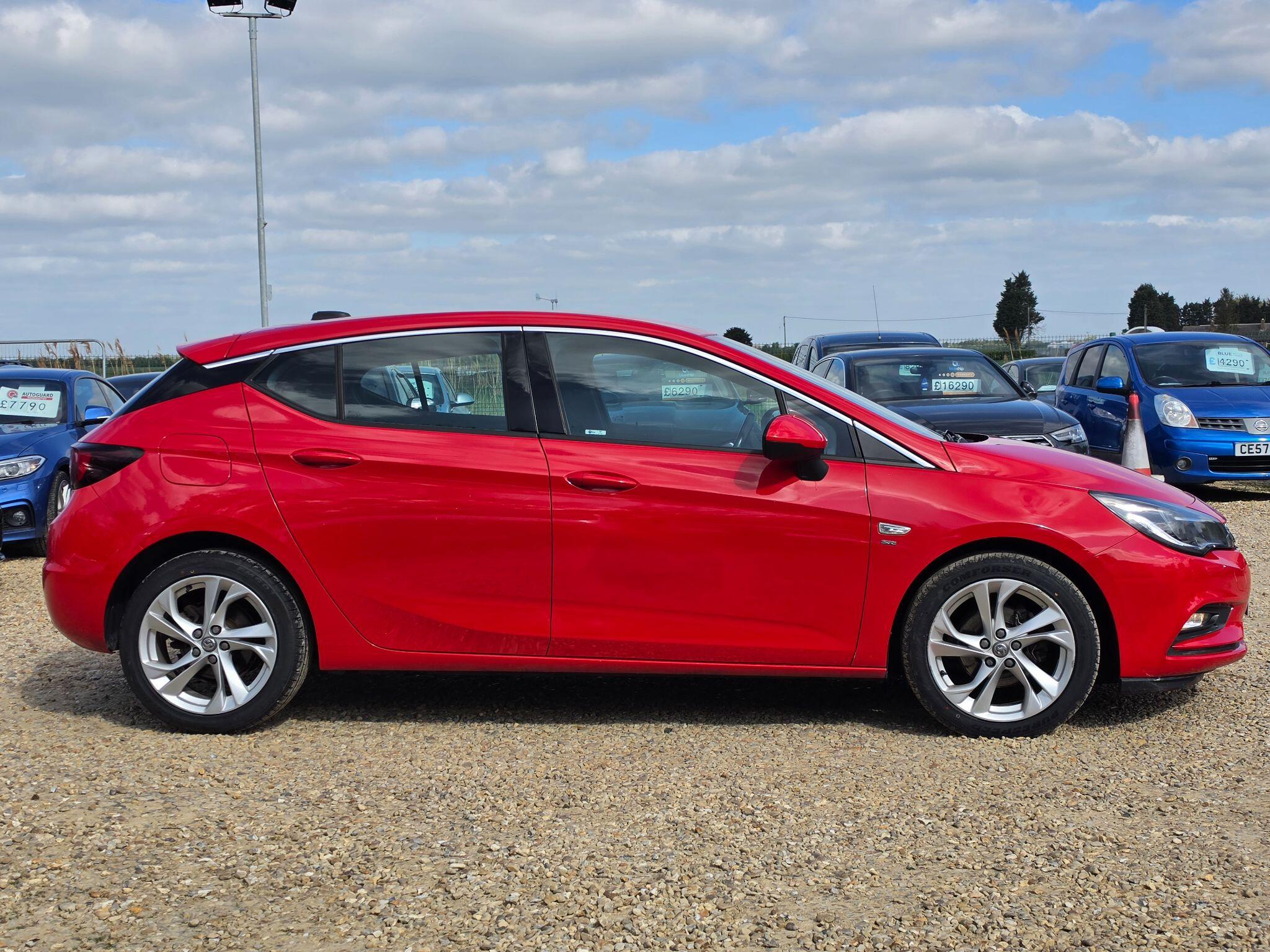 Vauxhall Astra view 5