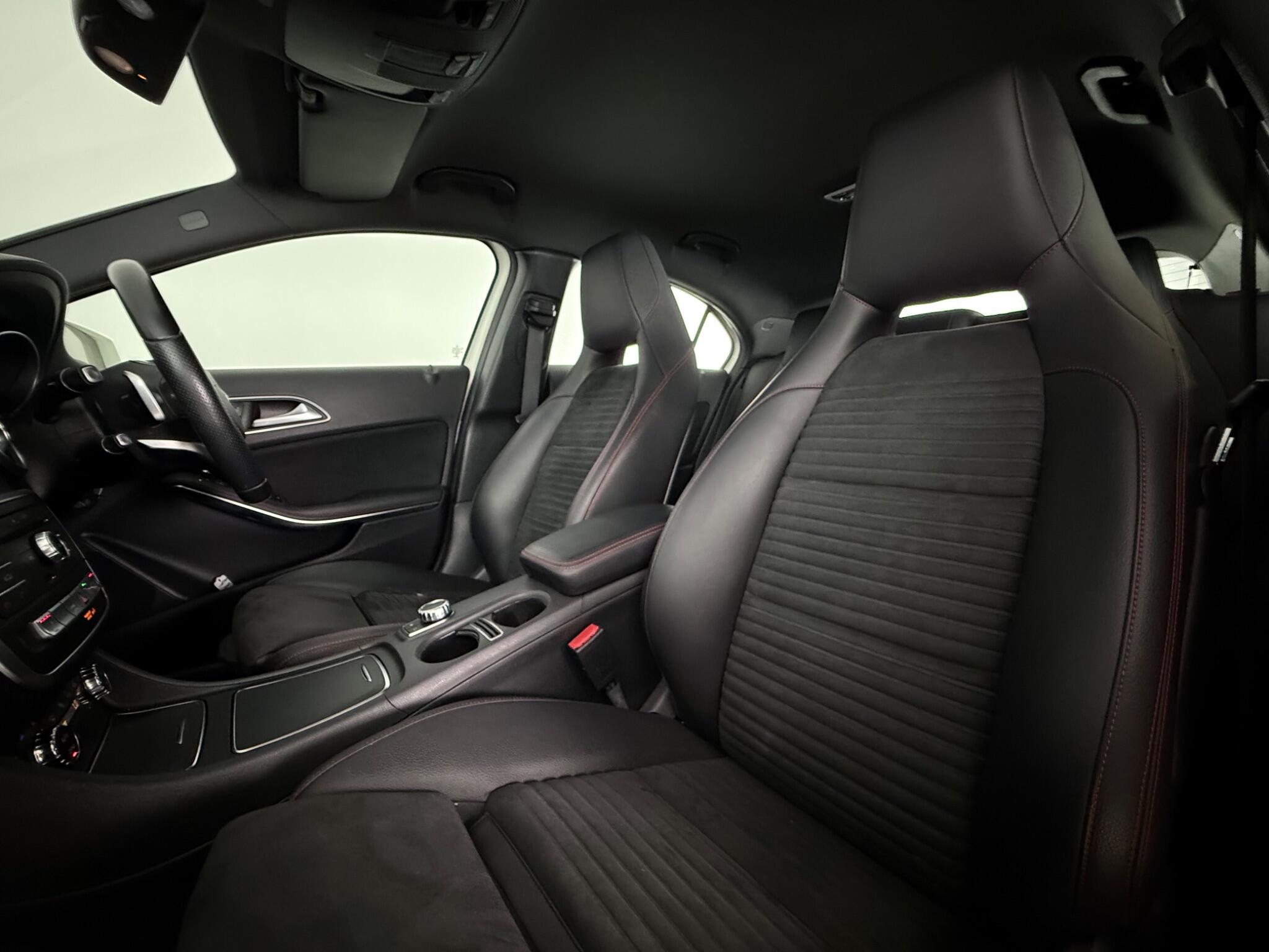 Mercedes-Benz A-Class view 29