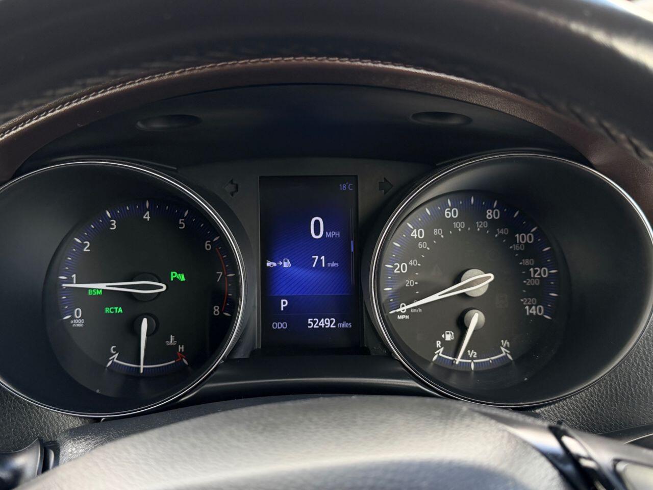Toyota C-HR view 32