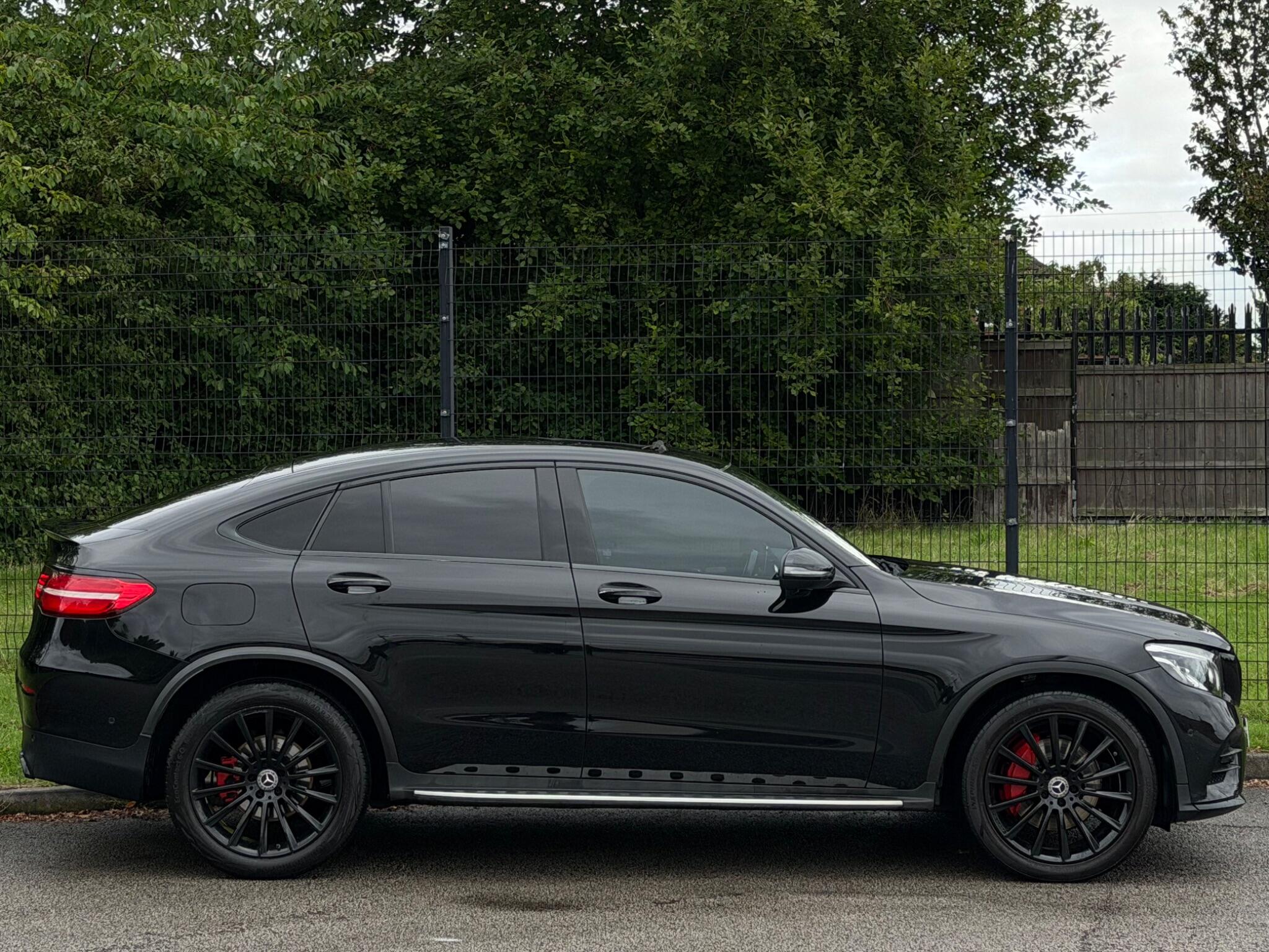 Mercedes-Benz GLC view 9