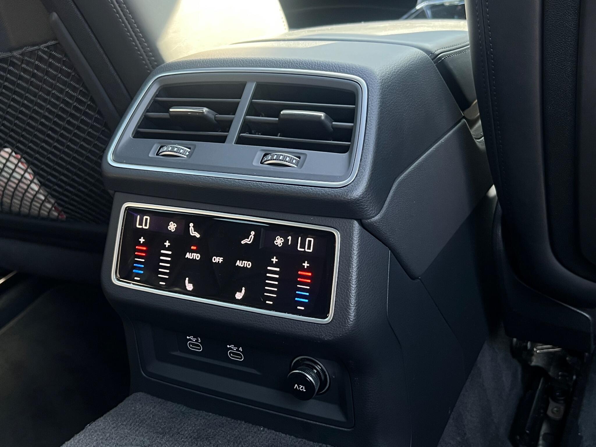 Audi RS6 view 60