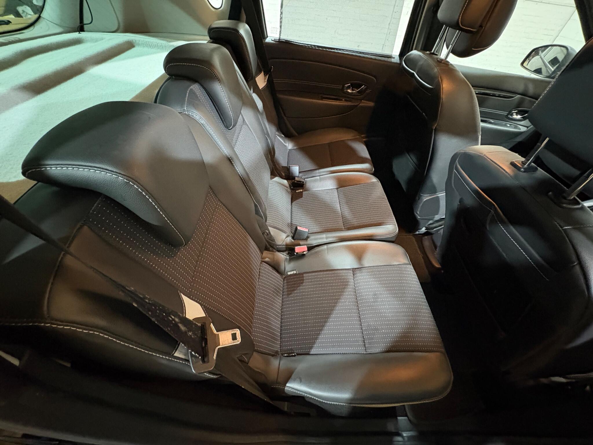 Renault Scenic view 38