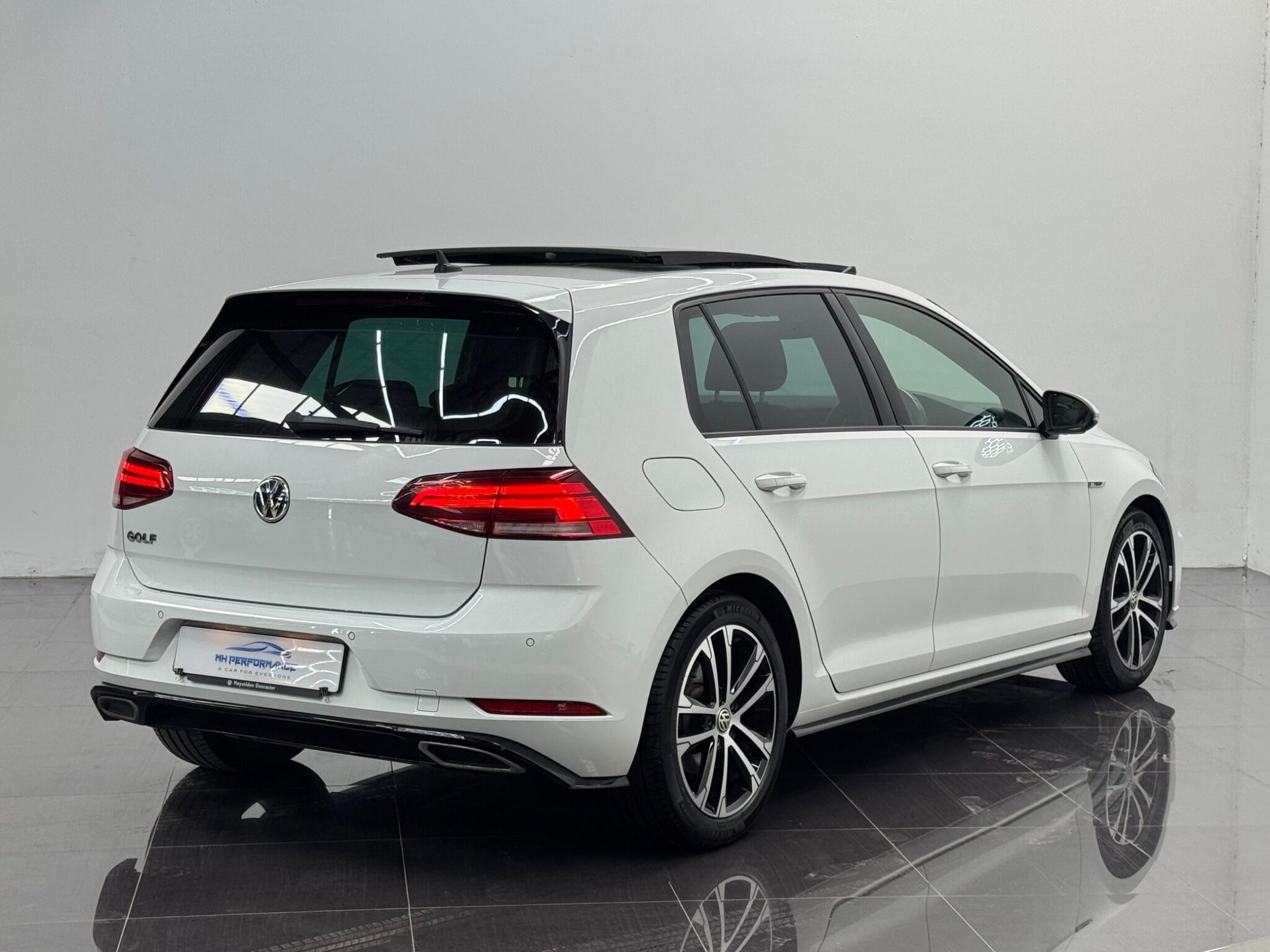 Volkswagen Golf view 67