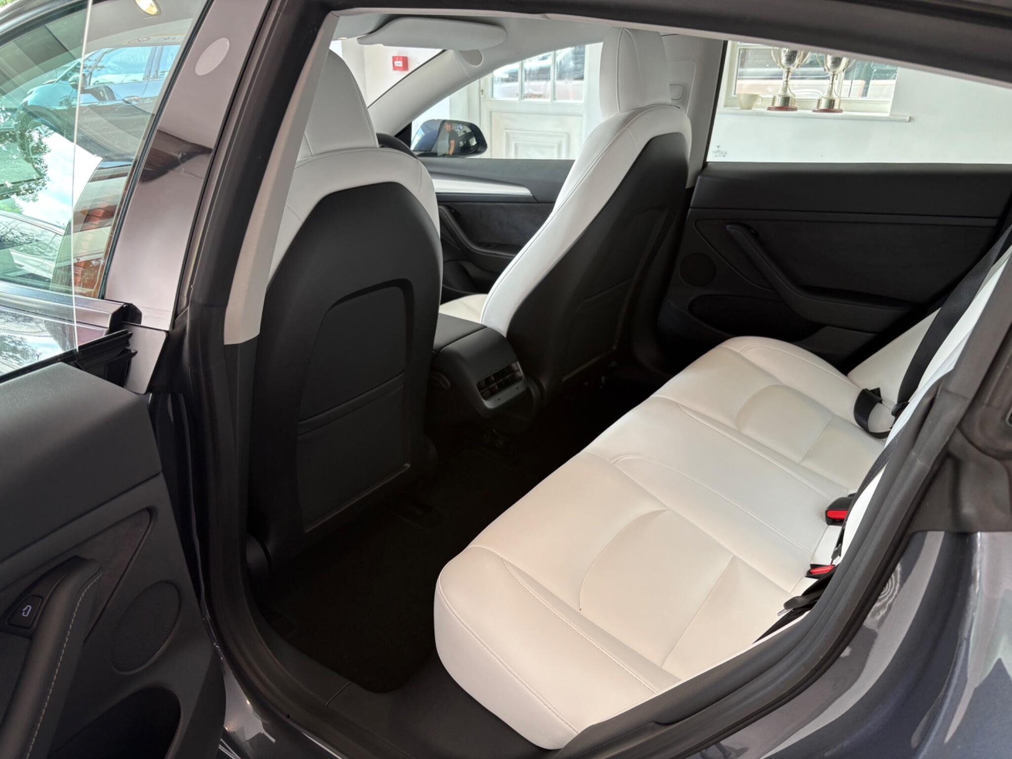 Tesla Model 3 view 12