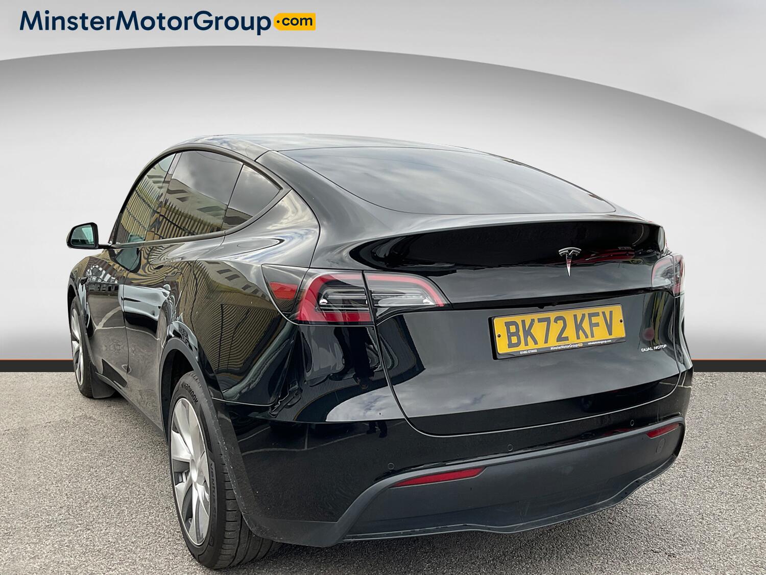 Tesla Model Y view 4
