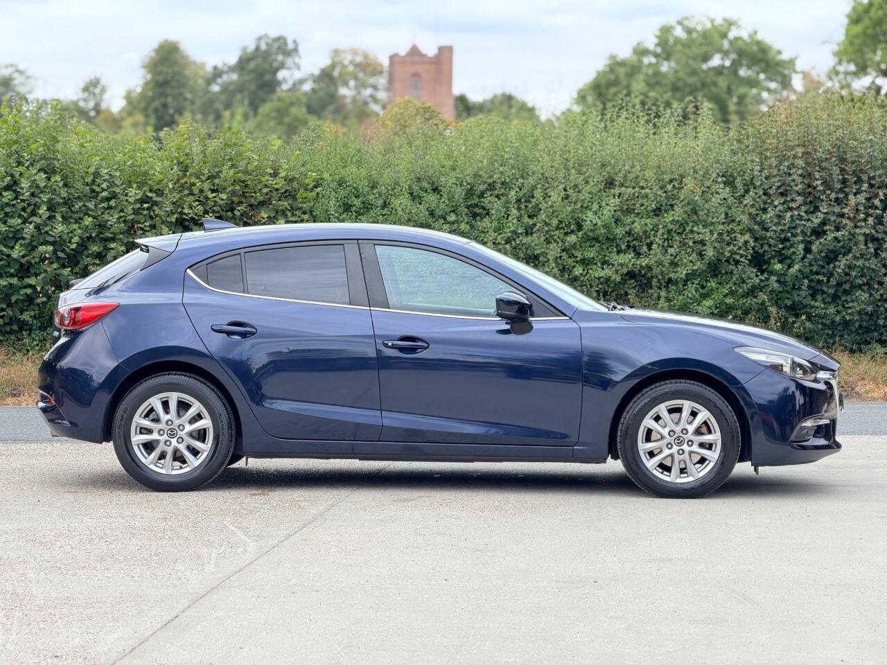 Mazda Mazda3 view 7