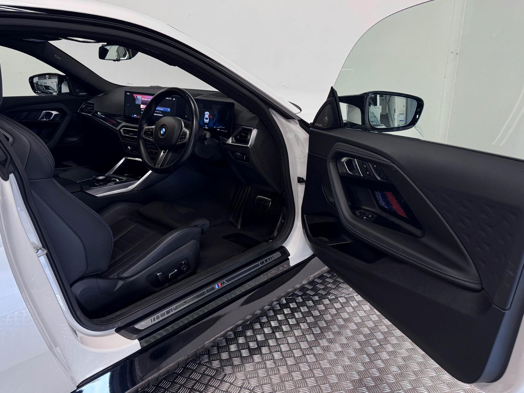 BMW 2 Series view 27