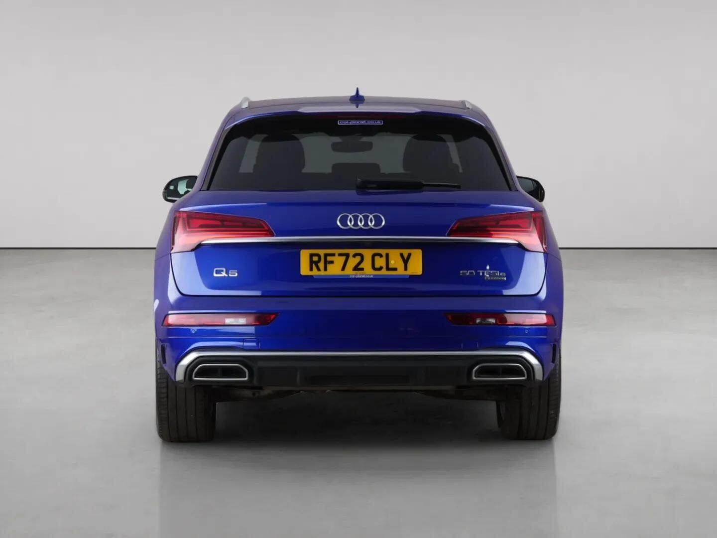 Audi Q5 view 5