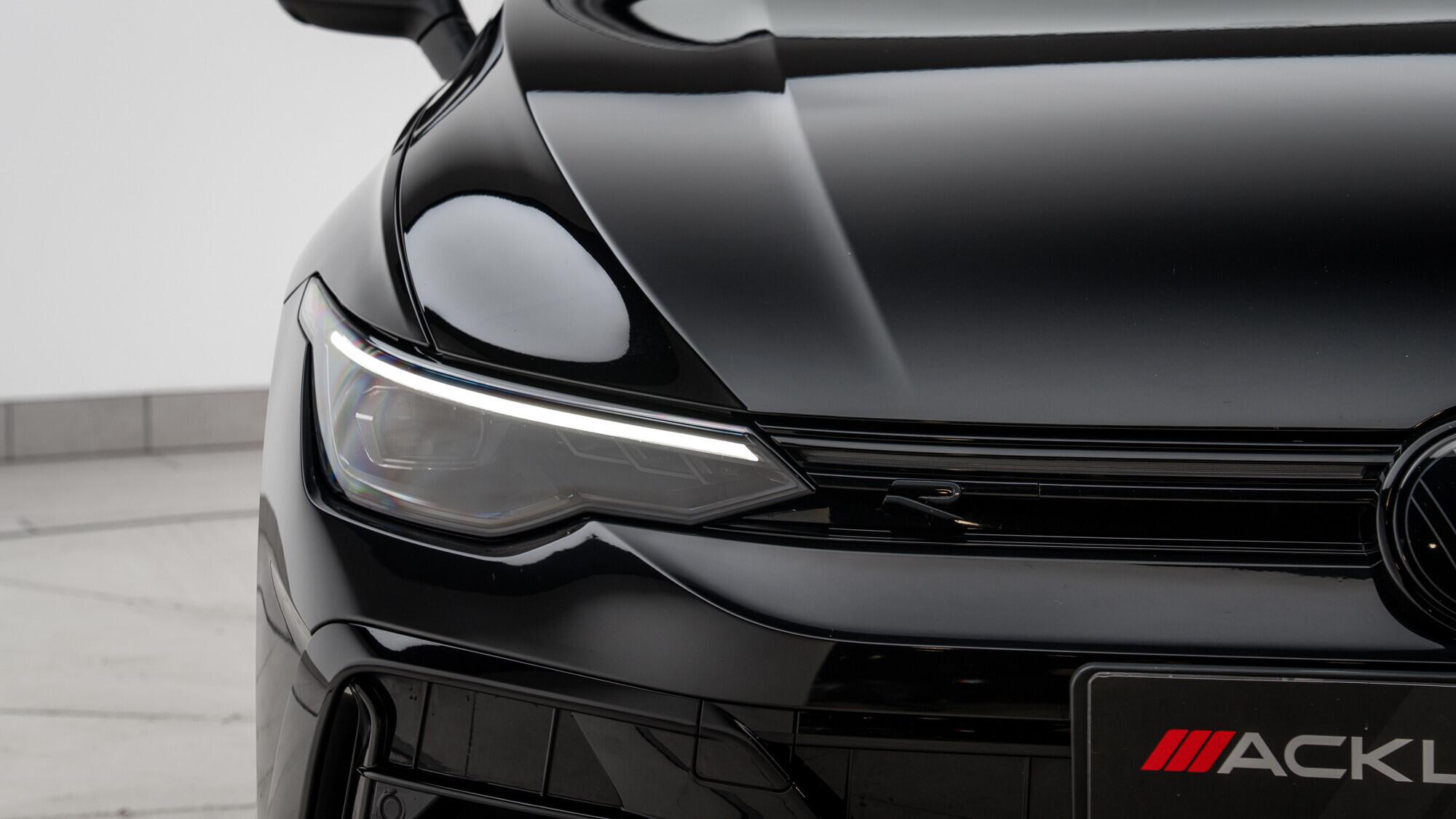 Volkswagen Golf view 8