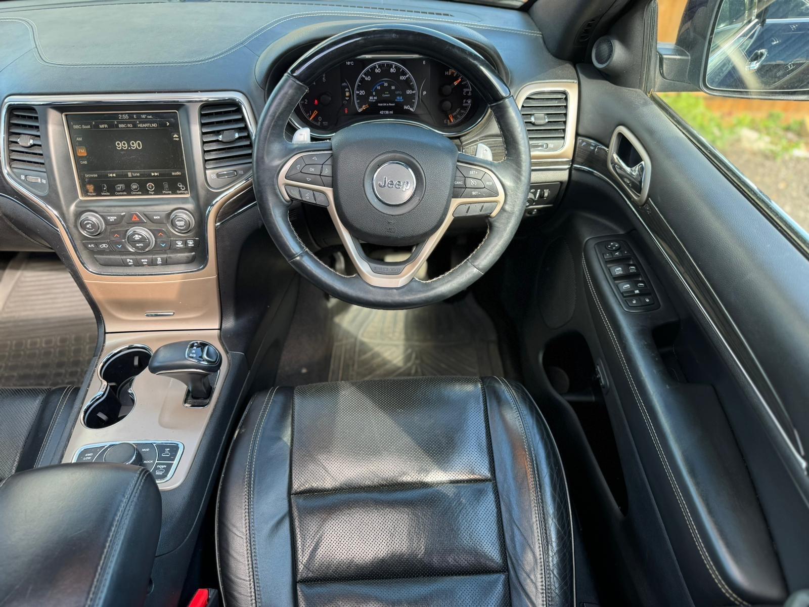 Jeep Grand Cherokee view 54