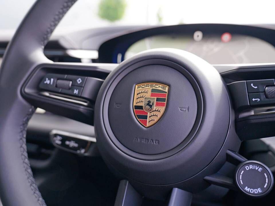 Porsche Macan view 42