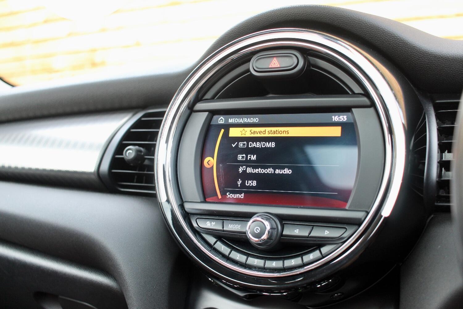Mini Hatch view 18