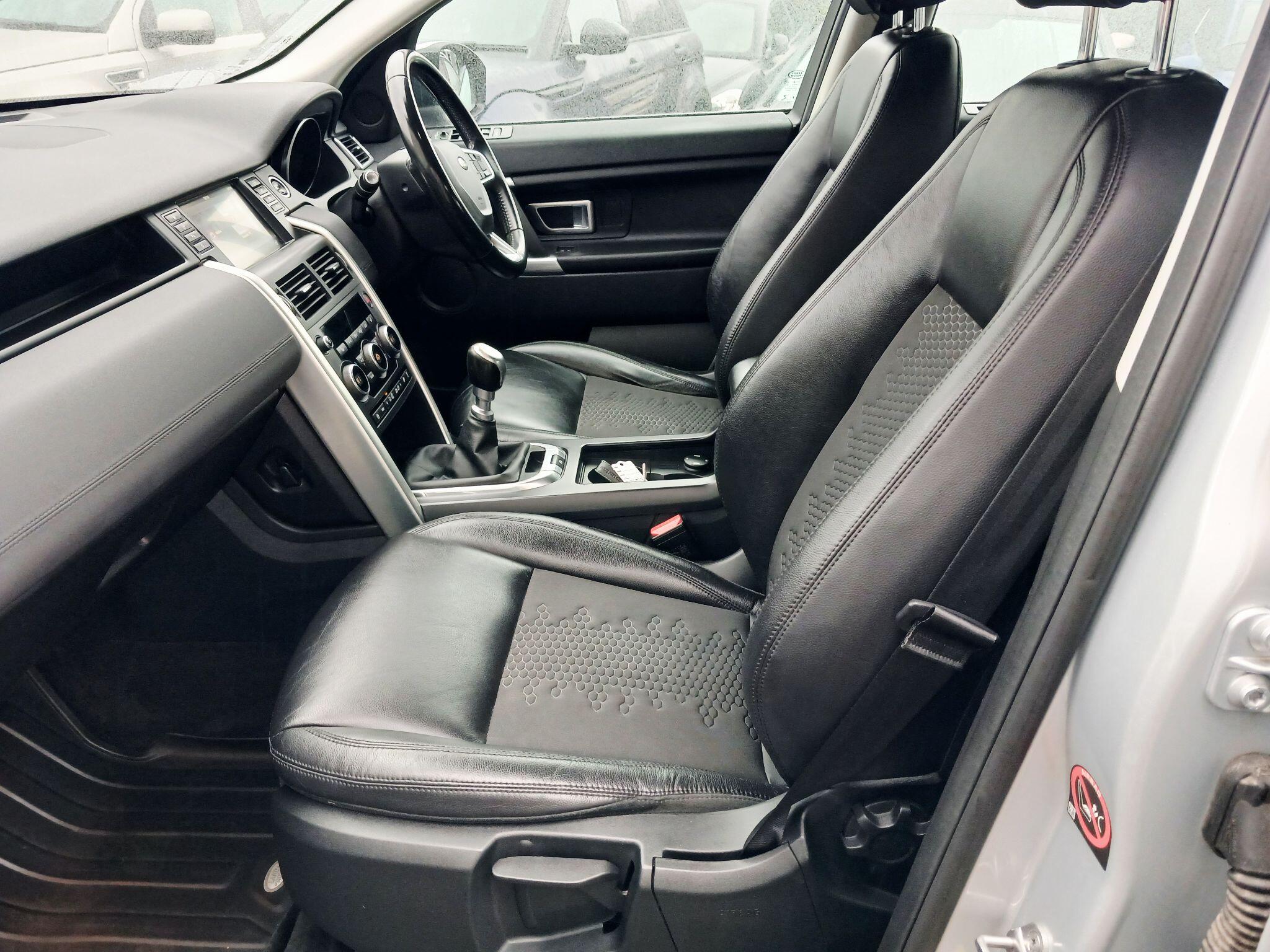 2018 Land Rover Discovery Sport 2.0 TD4 SE 4WD Euro 6 (s/s) 5dr • 100,000 miles image 27