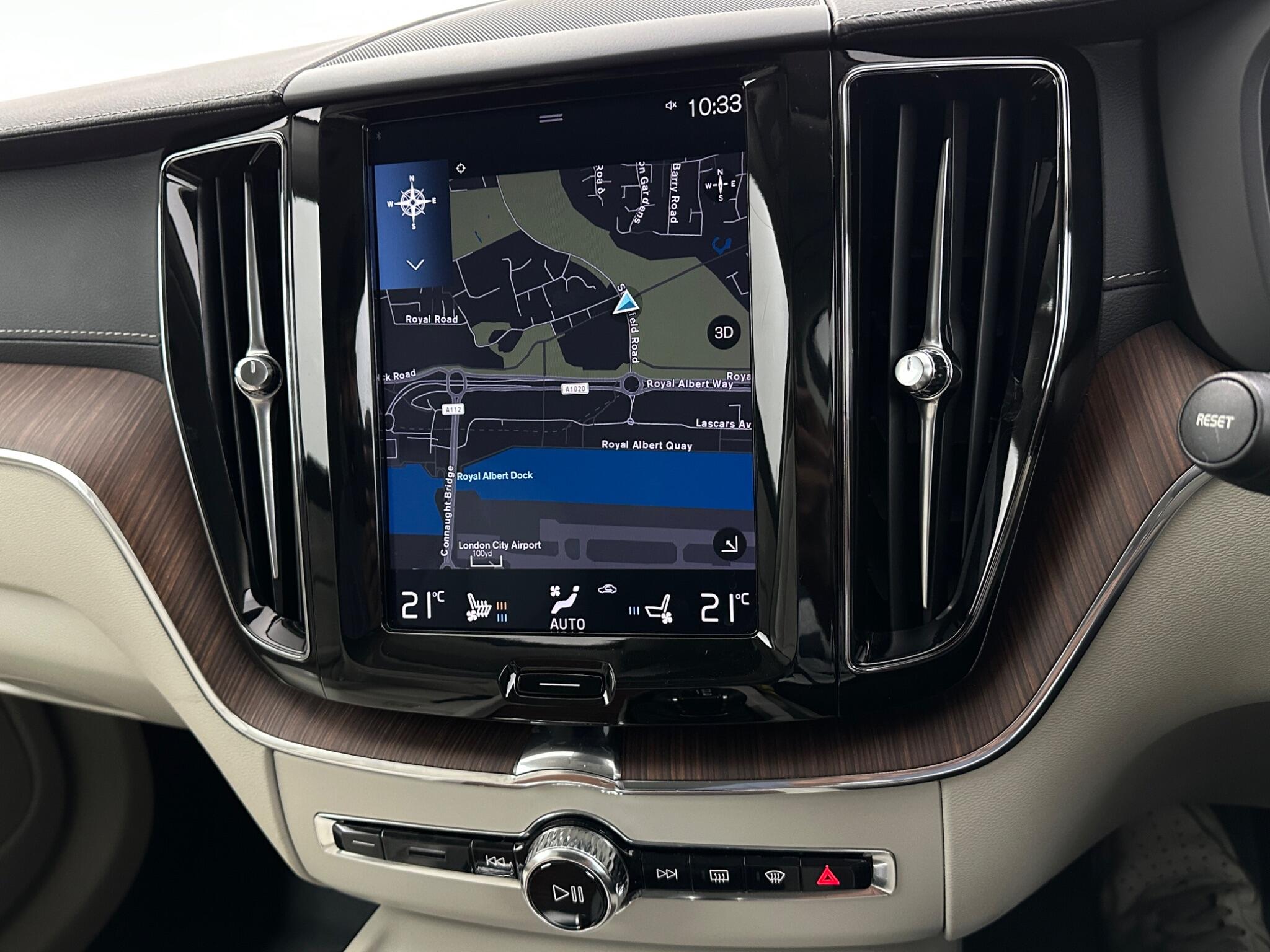 Volvo XC60 view 23