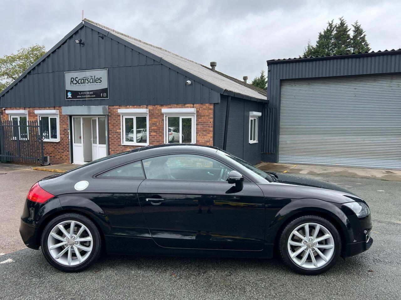 Audi TT view 10