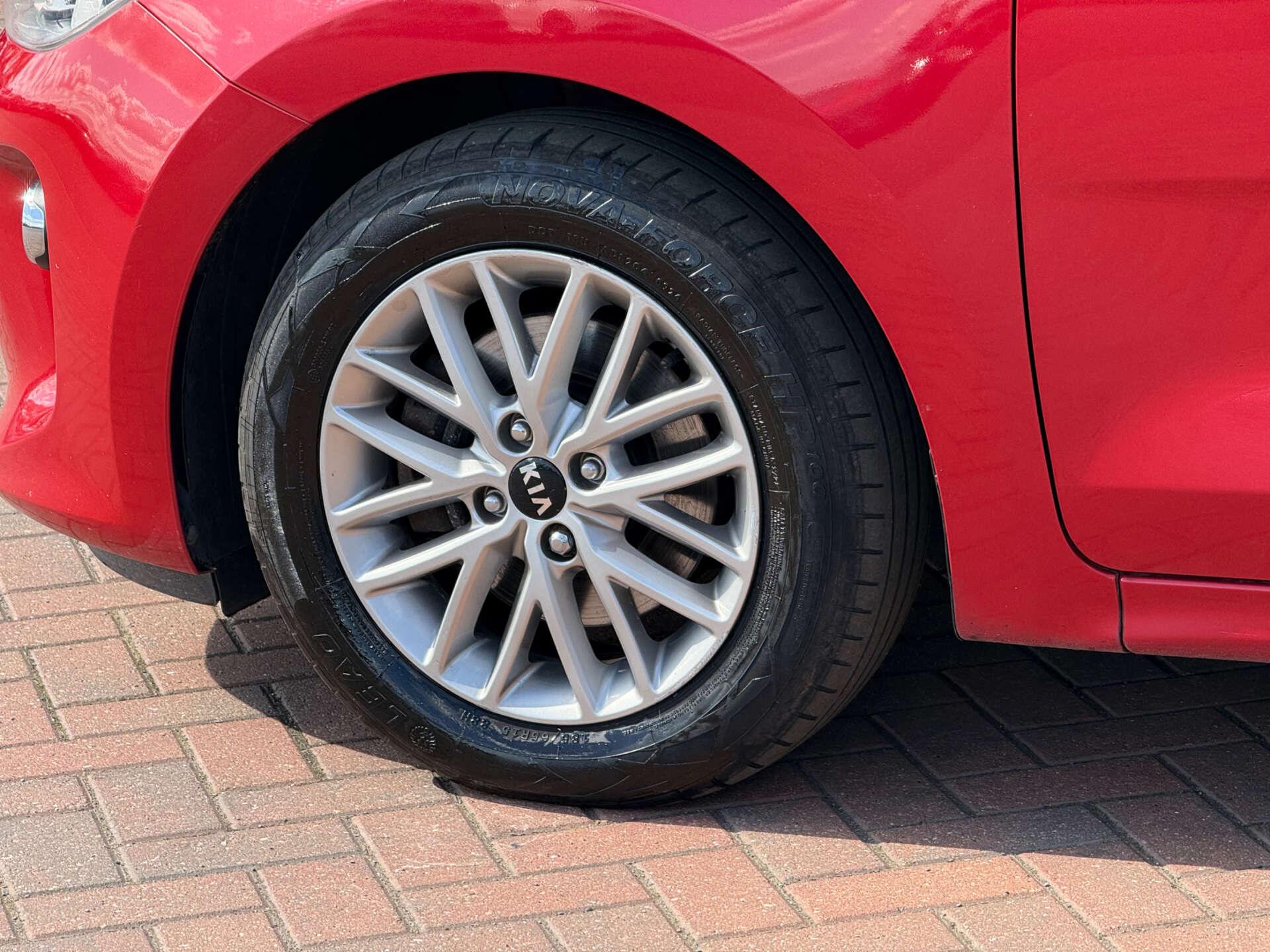 Kia Rio view 9