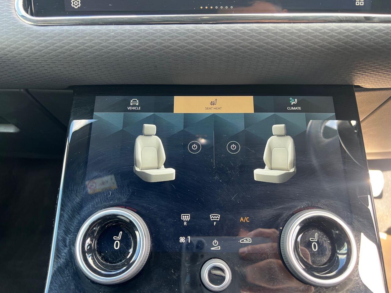 Land Rover Range Rover Evoque view 15