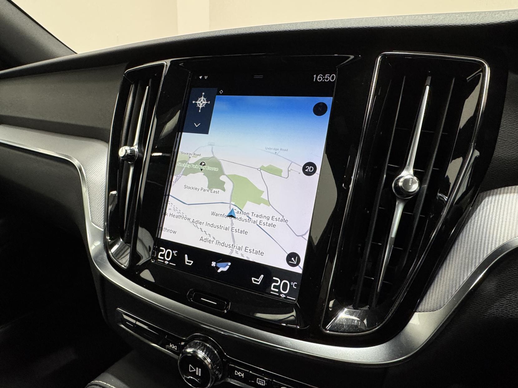 Volvo S60 view 28